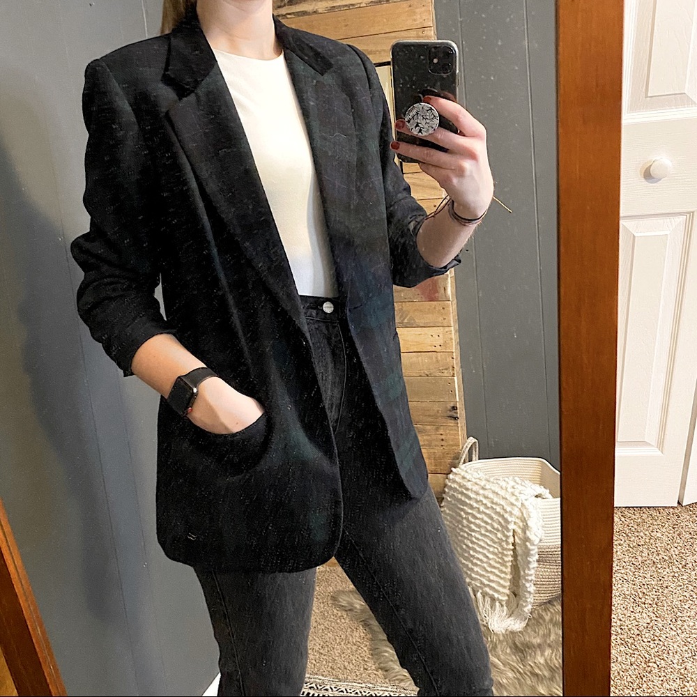 Vintage plaid black and green blazer